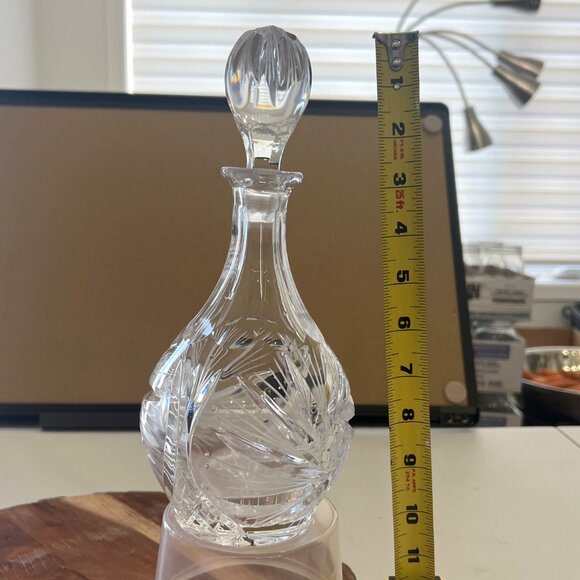 Bohemian Handmade Pinwheel Design Decanter with 6 Shot Glasses! - Picture 4 of 16